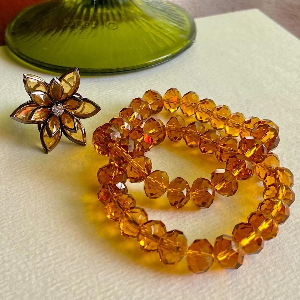 Amber Beads & Flower Ring